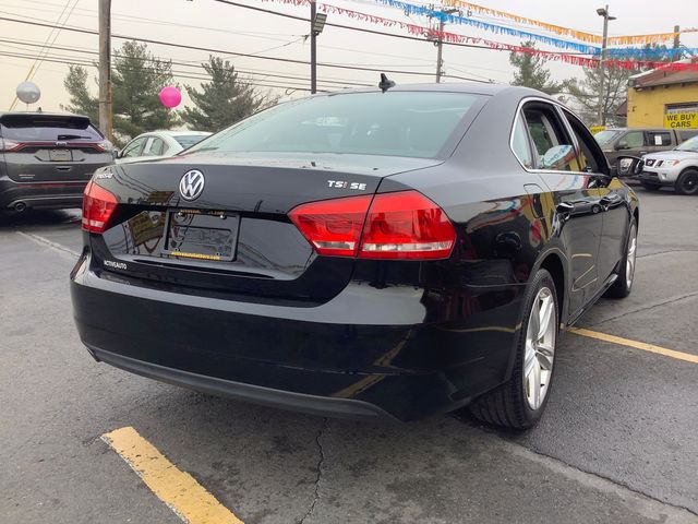 2014 Volkswagen Passat SE Navigation