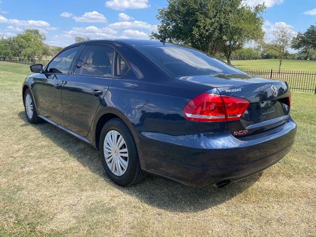 2014 Volkswagen Passat S