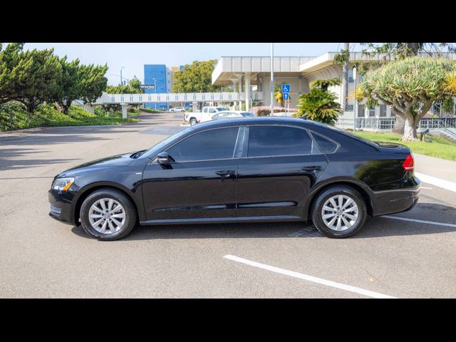 2014 Volkswagen Passat Wolfsburg Edition