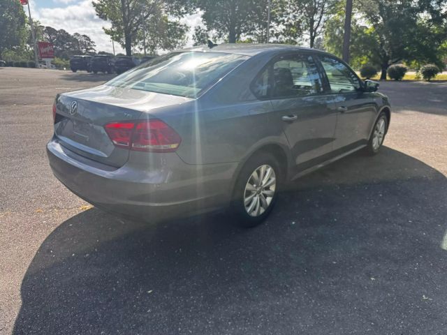 2014 Volkswagen Passat Wolfsburg Edition