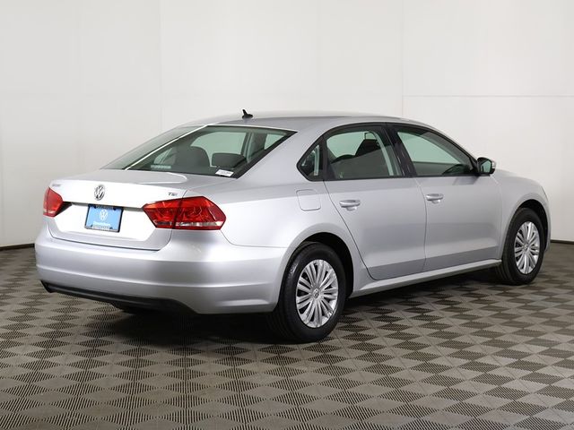 2014 Volkswagen Passat S