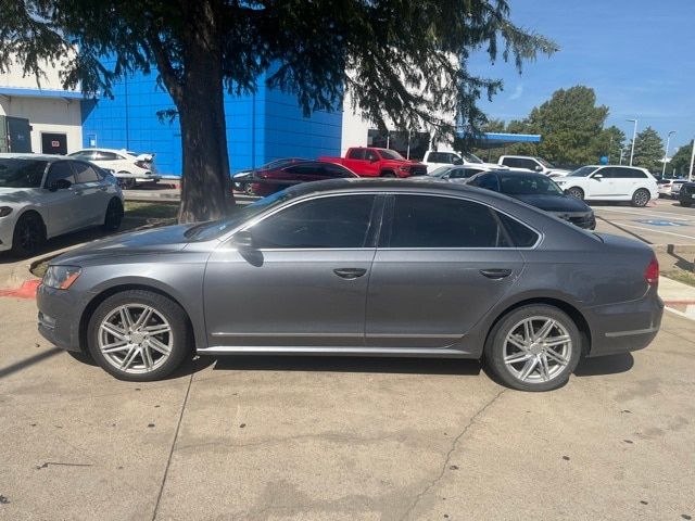 2014 Volkswagen Passat TDI SE Navigation