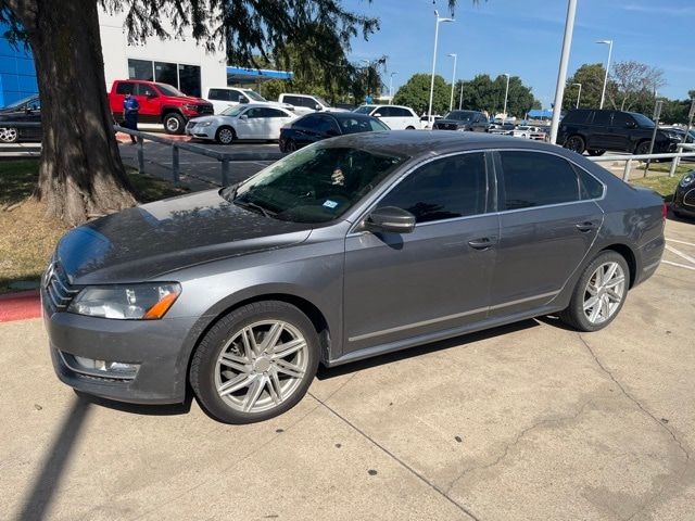 2014 Volkswagen Passat TDI SE Navigation