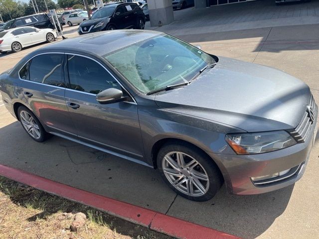 2014 Volkswagen Passat TDI SE Navigation