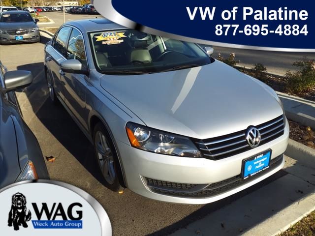 2014 Volkswagen Passat SE Navigation