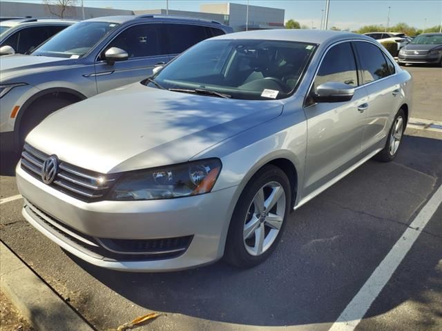 2014 Volkswagen Passat SE