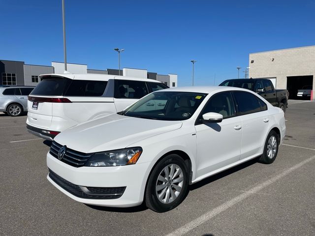 2014 Volkswagen Passat Wolfsburg Edition