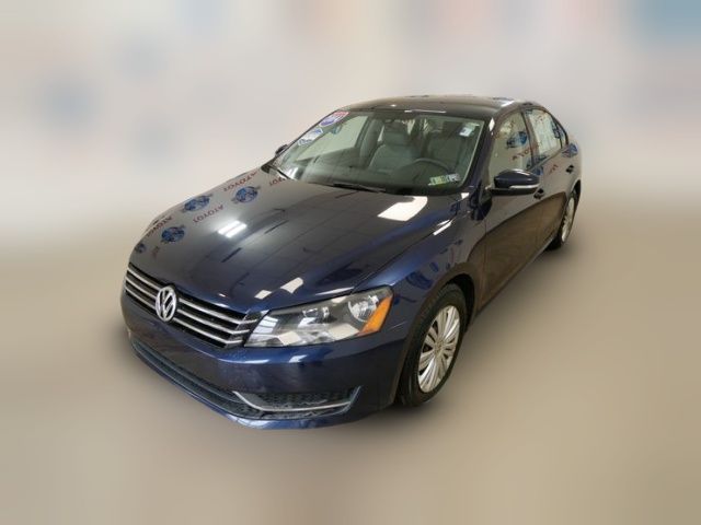 2014 Volkswagen Passat S Navigation