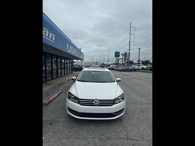 2014 Volkswagen Passat SE