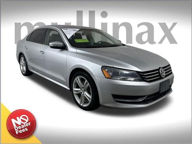 2014 Volkswagen Passat SE Navigation