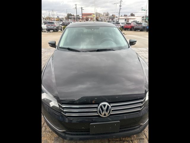 2014 Volkswagen Passat SE