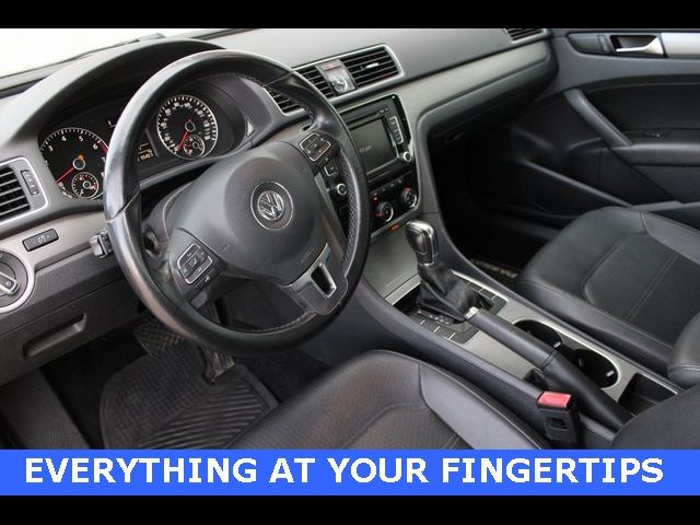 2014 Volkswagen Passat SE