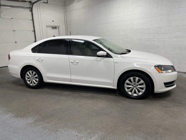 2014 Volkswagen Passat Wolfsburg Edition