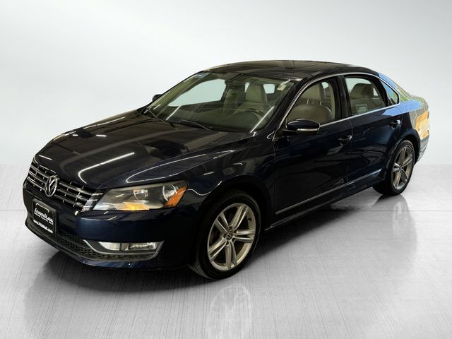 2014 Volkswagen Passat SEL Premium