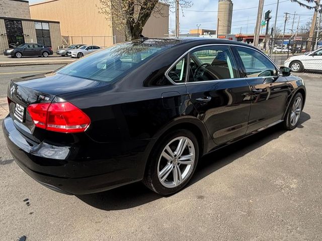 2014 Volkswagen Passat SE