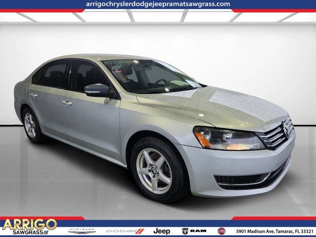 2014 Volkswagen Passat S