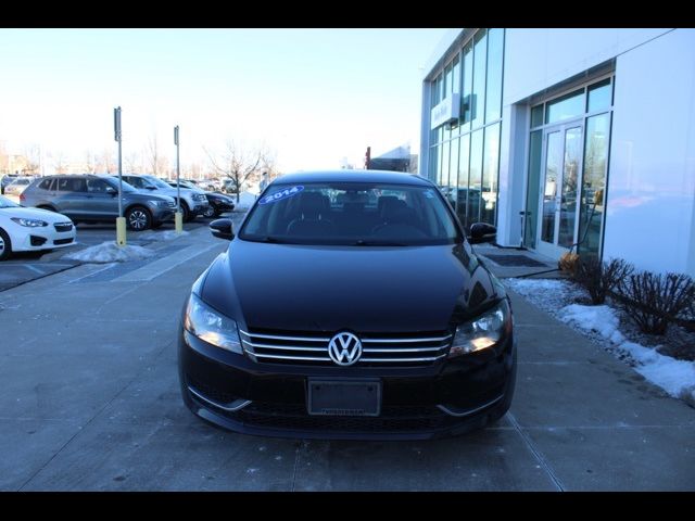 2014 Volkswagen Passat Wolfsburg Edition