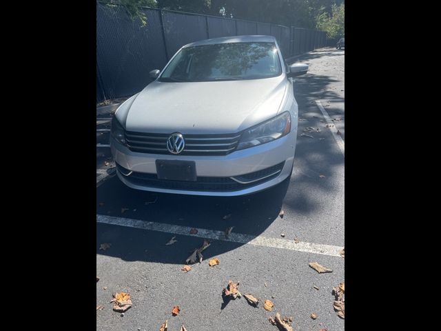 2014 Volkswagen Passat S