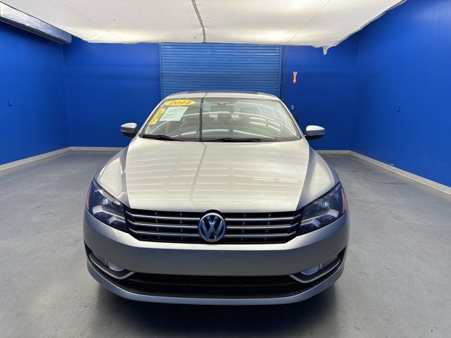 2014 Volkswagen Passat TDI SE Navigation