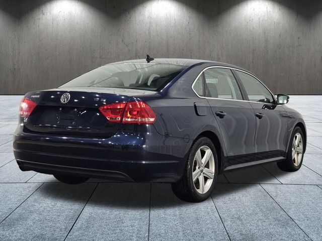 2014 Volkswagen Passat SE