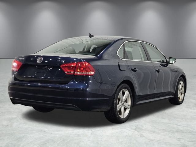 2014 Volkswagen Passat SE