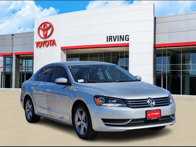 2014 Volkswagen Passat SE