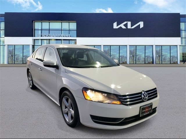 2014 Volkswagen Passat SE