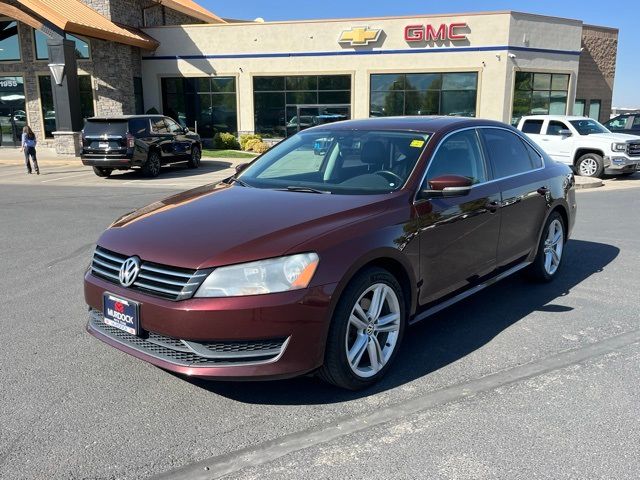 2014 Volkswagen Passat SE Navigation