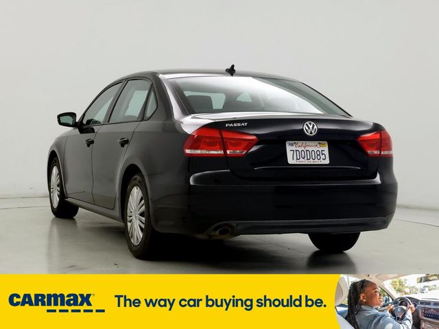 2014 Volkswagen Passat S Navigation