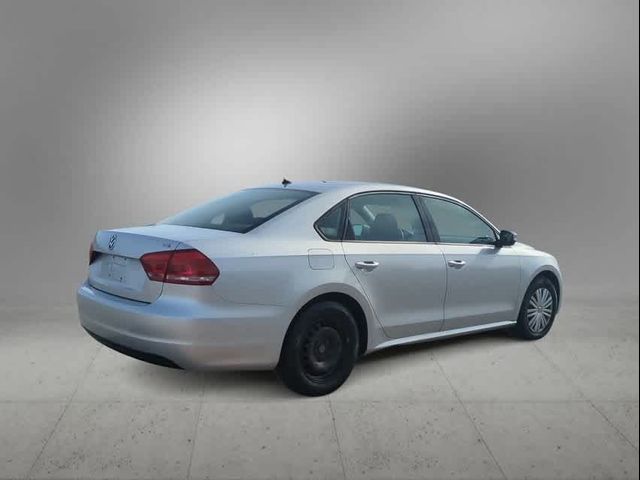 2014 Volkswagen Passat S