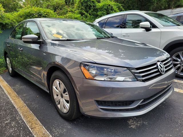 2014 Volkswagen Passat S