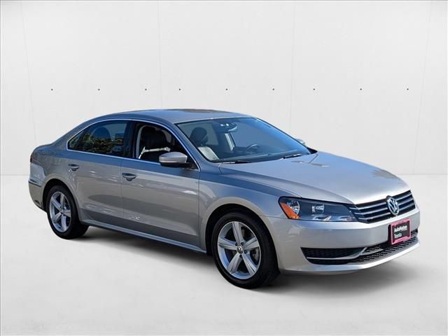2014 Volkswagen Passat SE