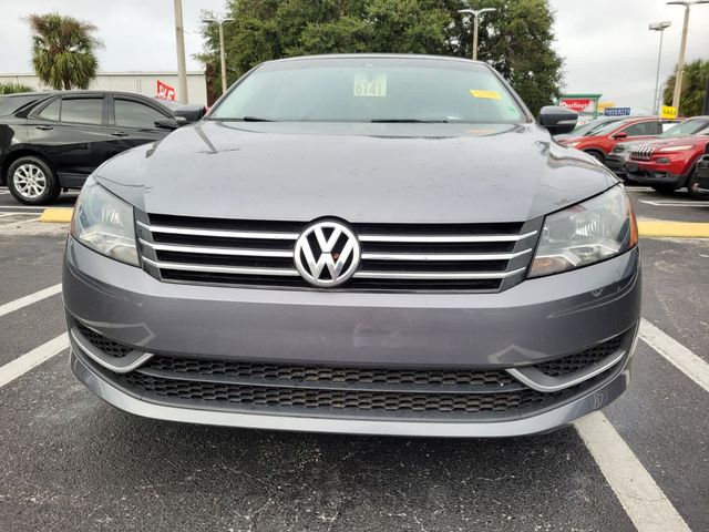 2014 Volkswagen Passat SE Navigation