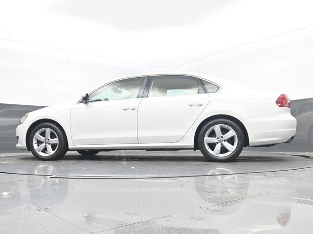 2014 Volkswagen Passat SE