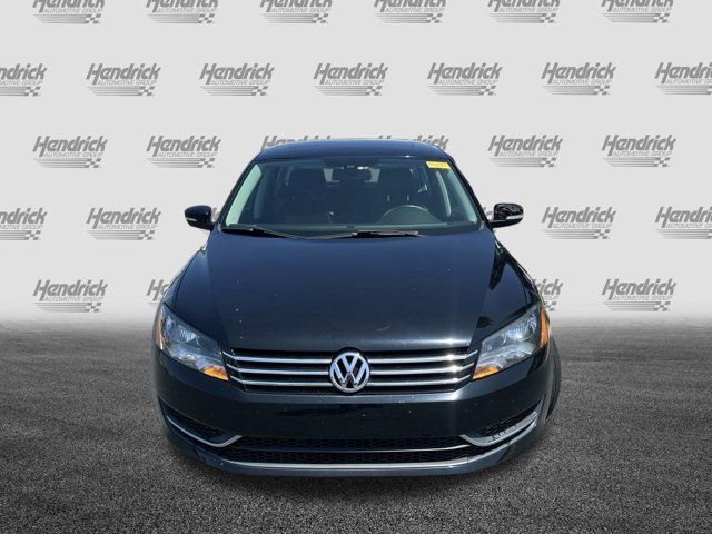 2014 Volkswagen Passat SE Navigation