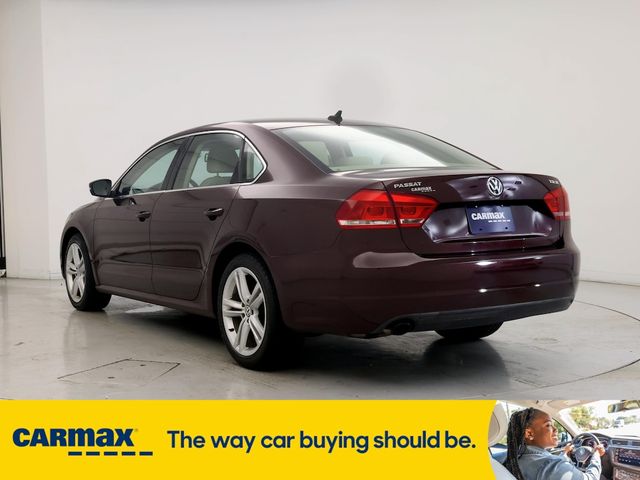 2014 Volkswagen Passat SE Navigation