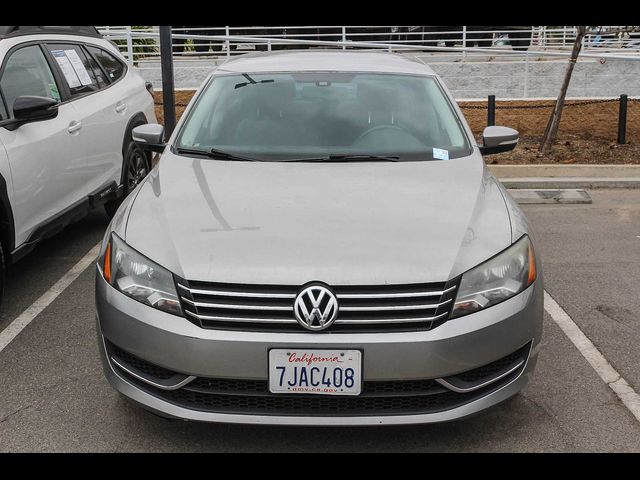 2014 Volkswagen Passat SE