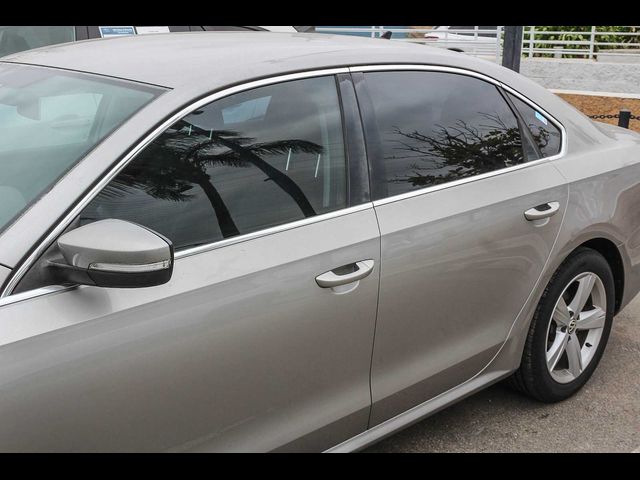 2014 Volkswagen Passat SE