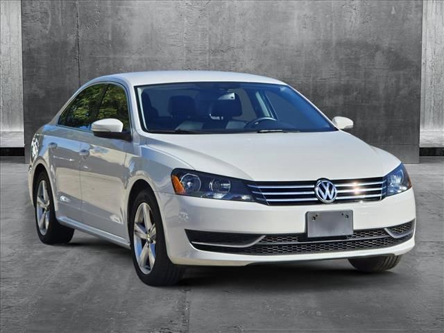 2014 Volkswagen Passat SE