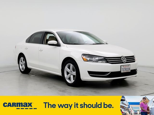 2014 Volkswagen Passat SE