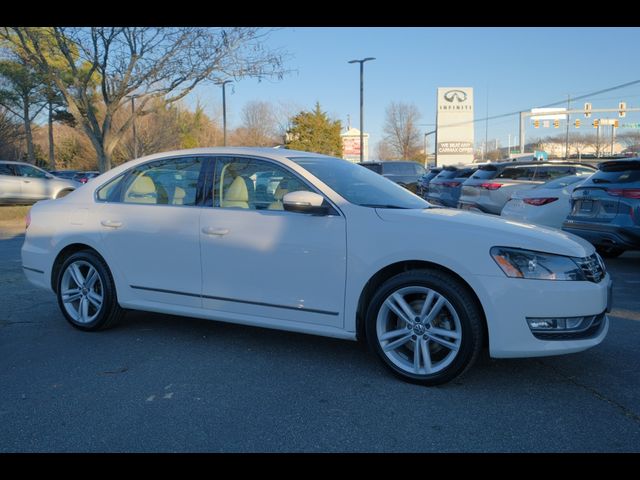 2014 Volkswagen Passat SEL Premium