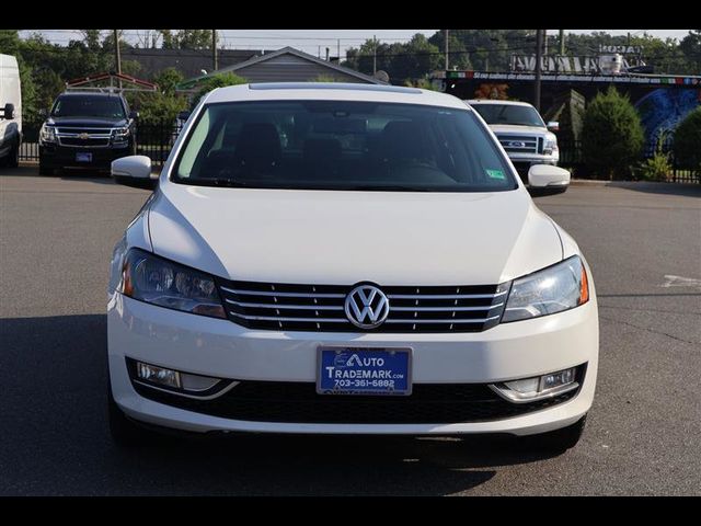2014 Volkswagen Passat SEL Premium