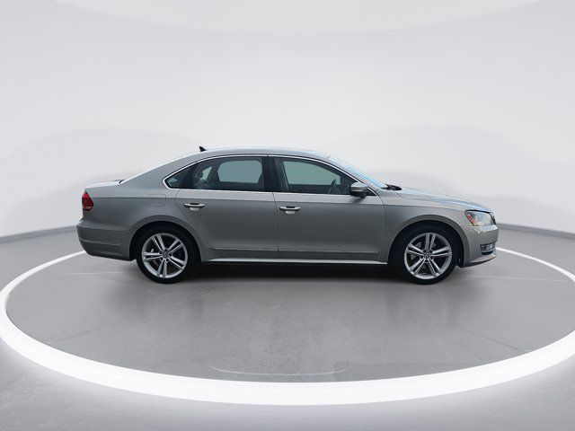 2014 Volkswagen Passat SEL Premium