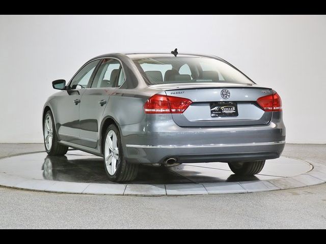 2014 Volkswagen Passat SEL Premium