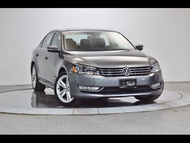 2014 Volkswagen Passat SEL Premium