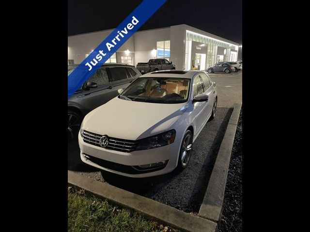 2014 Volkswagen Passat SEL Premium