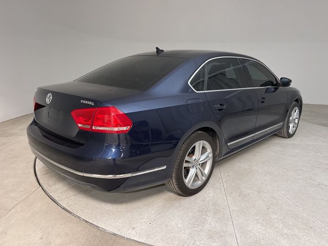 2014 Volkswagen Passat SEL Premium