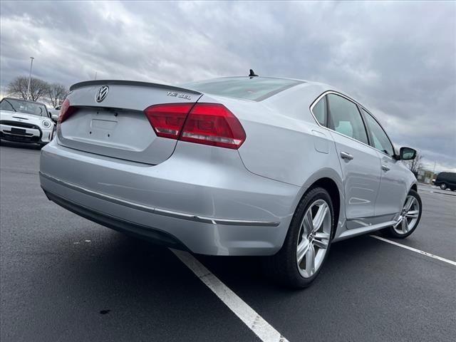 2014 Volkswagen Passat SEL Premium