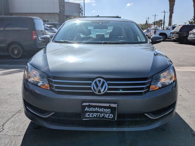 2014 Volkswagen Passat SE Navigation