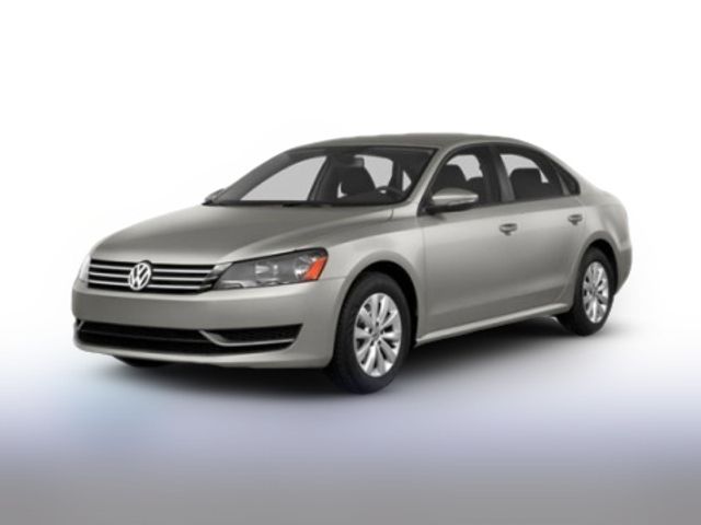 2014 Volkswagen Passat S Navigation